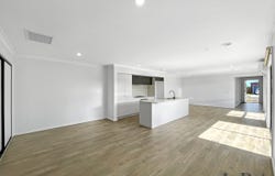 9 Redmill Terrace, Cranbourne East, Vic 3977
