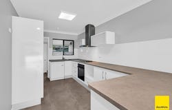 1/126 Wistaria Street, Holloways Beach, Qld 4878