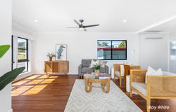 20 Ocean Parade, Cooee Bay, Qld 4703