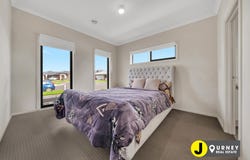28 Narmada Road, Clyde, Vic 3978