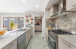 25 Verdale Drive, Alfredton, Vic 3350