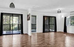10 Curlew St, Macleay Island, Qld 4184