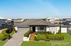94 Seaside Drive, Banksia Beach, Qld 4507