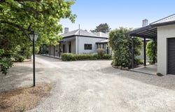 5 Bronte Avenue, Burwood, Vic 3125