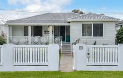 48 Lakeview Parade, Pelican, NSW 2281