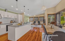 2/2A Lyndara Drive, Penguin, Tas 7316