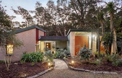 90 Clintons Road, Smiths Gully, Vic 3760