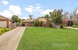 49 Sunny Park Close, Gisborne, Vic 3437