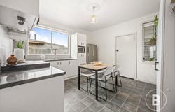 6 Churchill Avenue, Ararat, Vic 3377