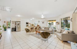 4 Willow Court, Moore Park Beach, Qld 4670