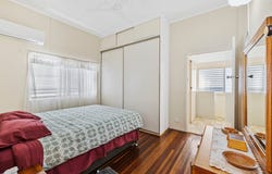 4 Bracher Street, Wandal, Qld 4700