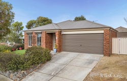 5 Carriers Arms Drive, Miners Rest, Vic 3352