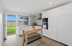 11 Capiten Court, Varsity Lakes, Qld 4227
