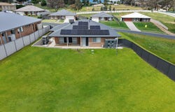 6 Giugni Place, Young, NSW 2594
