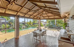 112 Grove Road, Lesmurdie, WA 6076