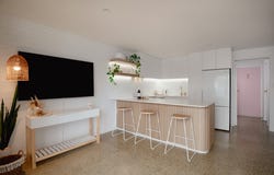 2/18 Brooke Avenue, Palm Beach, Qld 4221