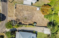 8 Slack Street, North Booval, Qld 4304