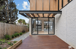 1/3 Mervyn Crescent, Ivanhoe, Vic 3079