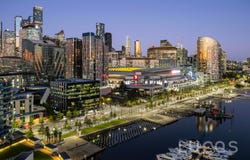 2005/5 Caravel Lane, Docklands, Vic 3008