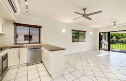 15/293-301 Esplanade, Cairns North, Qld 4870