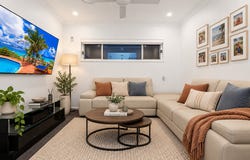 10 Munich Court, Spring Mountain, Qld 4300