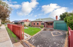 11 Crisp Road, Elizabeth Downs, SA 5113