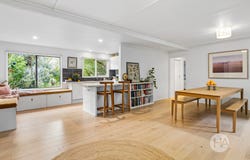 10 Beach Hill Avenue, Somers, Vic 3927