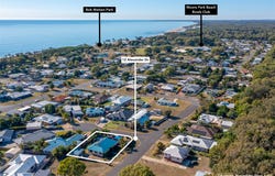 12 Alexander Drive, Moore Park Beach, Qld 4670