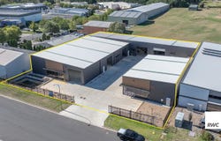 11 Cameron Place, Orange, NSW 2800