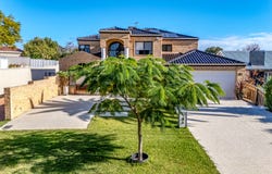 4A Bricknell Road, Attadale, WA 6156