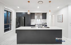 11 Flagship Ridge, Jordan Springs, NSW 2747
