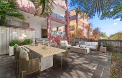 2/269 Nursery Road, Holland Park, Qld 4121