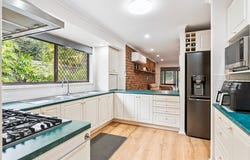 16 Balaton St, Riverhills, Qld 4074
