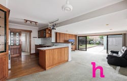 8 Strickland  Ave, Highton, Vic 3216