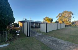 9 Bunker Avenue, Nanango, Qld 4615
