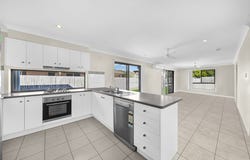 6 Oakvale Avenue, Holmview, Qld 4207