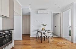 302/105 Upper Heidelberg Road, Ivanhoe, Vic 3079