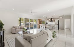 106 Woocoo Drive, Oakhurst, Qld 4650