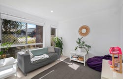 86 Midnight Crescent, Spring Mountain, Qld 4300