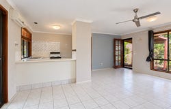 17 Alexander Drive, Highland Park, Qld 4211