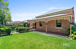17 Andrews Avenue, Kooringal, NSW 2650