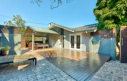 2 Moonmera Street, The Gap, Qld 4061