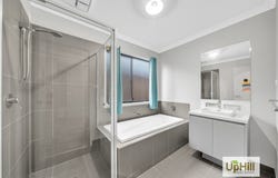 37 Damice Street, Clyde North, Vic 3978