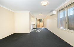 2/23 Robert Street, Penrith, NSW 2750