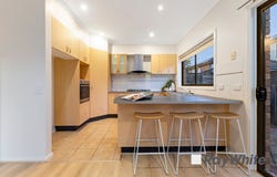 21 Amhurst Drive, Narre Warren South, Vic 3805
