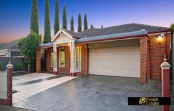 30 HEYSEN PARKWAY, Caroline Springs, Vic 3023