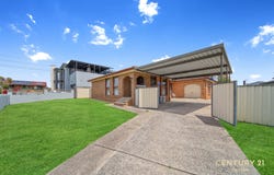 4 Serpentine Street, Bossley Park, NSW 2176