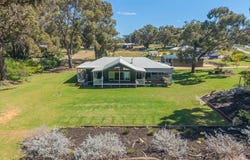 10 Chilli Glade, Two Rocks, WA 6037