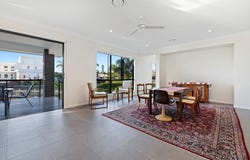 5 Ensenada Court, Broadbeach Waters, Qld 4218