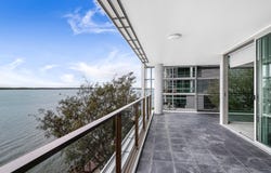 26307 Ephraim Island, Paradise Point, Qld 4216